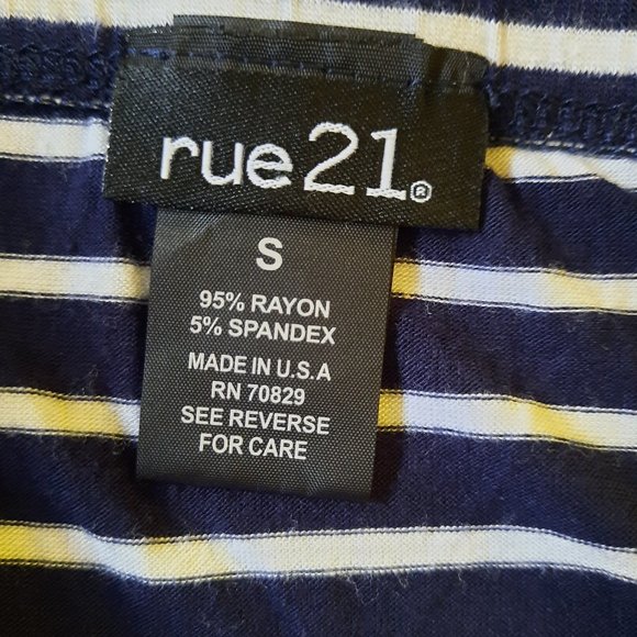 🌟FREE with purchase🌟  RUE 21 Striped Tie Wrap Maxi Skirt - Navy/White, Size S - Picture 13 of 16